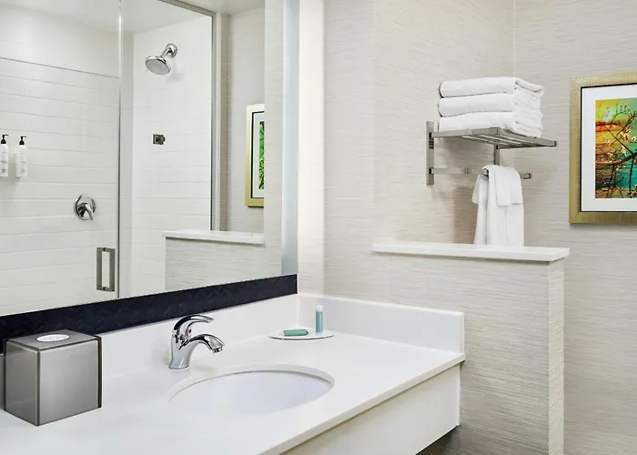 Fairfield & By Marriott 3*