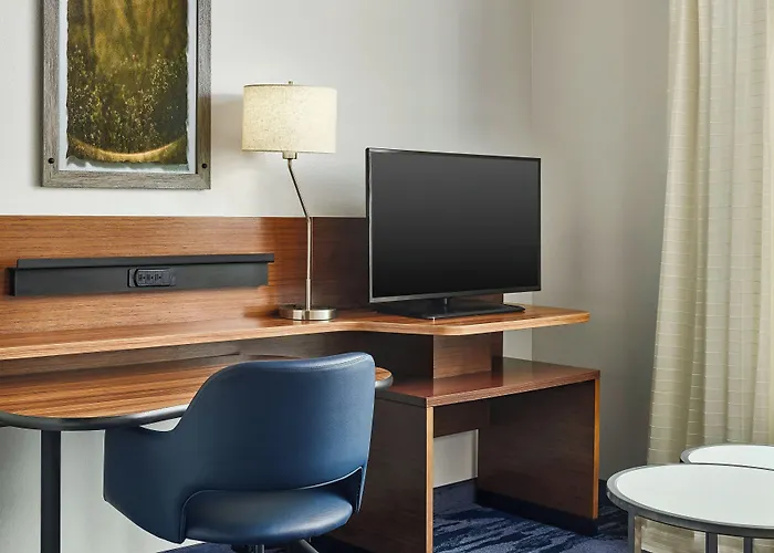 Fairfield & By Marriott 3*