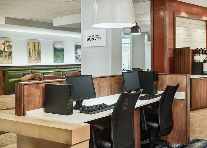 Fairfield & By Marriott Hotel 3*